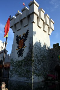Medieval Times järjestetään asianmukaisesti linnassa.