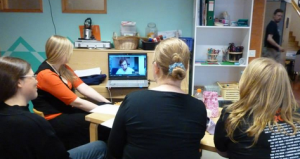 Etäpelinjohtaja työssään Maracon XXXIII:ssä. 