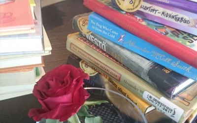 Kirjat kiertoon – vai sittenkin omaan hyllyyn?